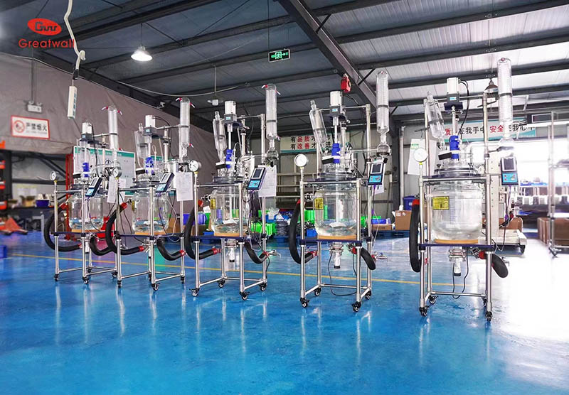 長(zhǎng)城科工貿(mào)講解玻璃反應(yīng)釜怎么選擇