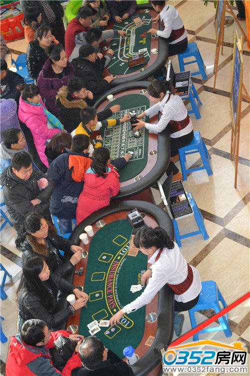 活動(dòng)現(xiàn)場趣味活動(dòng)吸引客戶參加