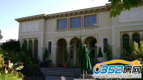 俄勒岡州波特蘭:McMenamins肯尼迪學(xué)院