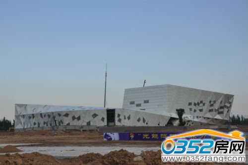 圖書館正在進行內部調試