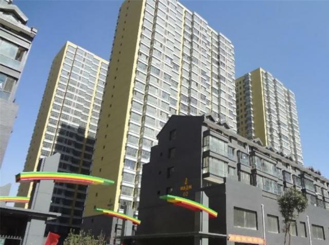 御鑫亮城正門實(shí)景圖
