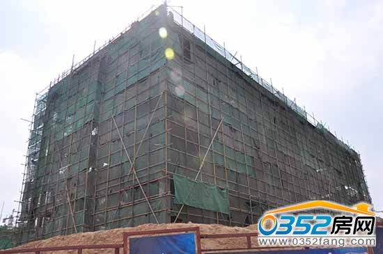 紫潤芳庭 紫潤芳庭項目王府井商場4月建設實景圖