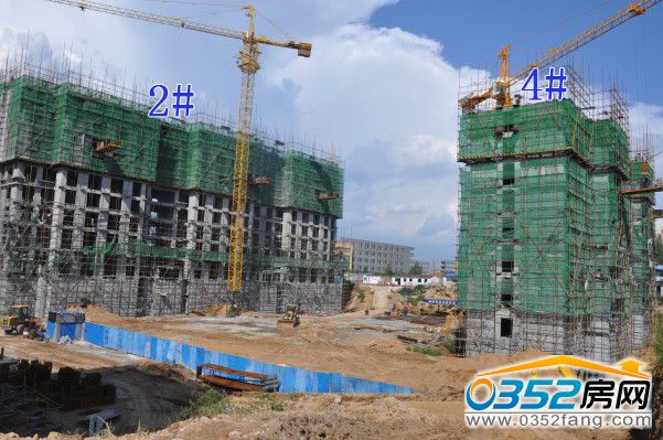 盛世豪庭4號樓近景圖(2014.8.14)