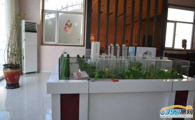 ����Էɳ�P�����D