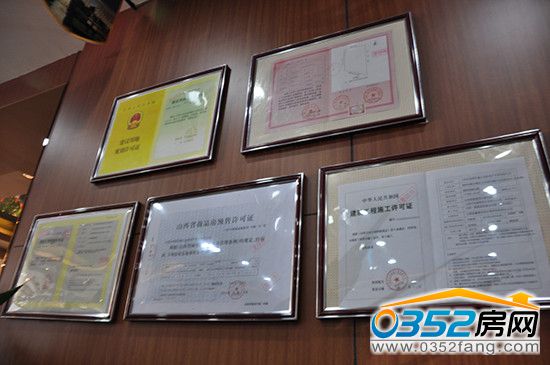 ���C-�C���Rȫ������