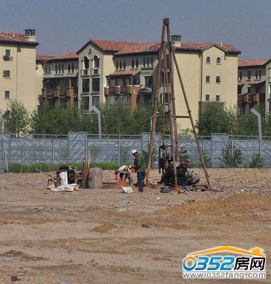 291038375606569d585324.jpg 工人.JPG