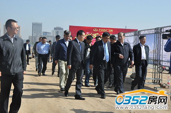 29103918da0178a0436597.jpg 領導一行人.JPG