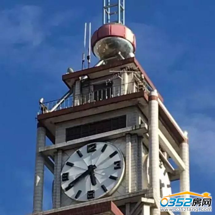 22110844f10ea59f1a2579.jpg c5e0004a2d432e03165.jpg