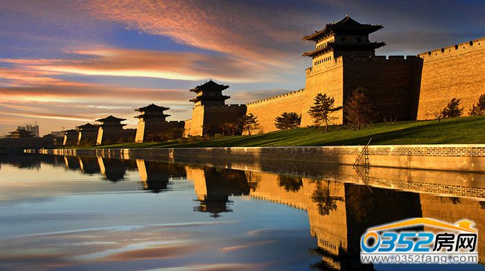 22092751b0edd964d63399.jpg 22273858_103852525546_2.jpg