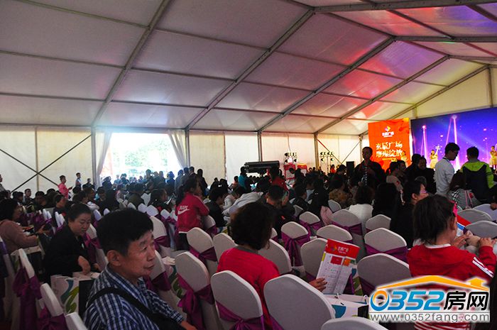 2417555127b964343d1768.jpg 等待選房.JPG