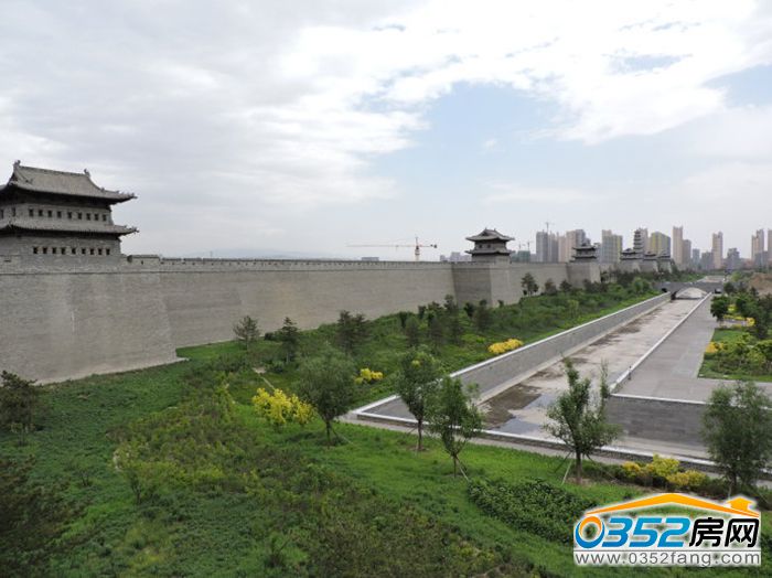 04143038966b599f4a9604.jpg 古城墻.jpg