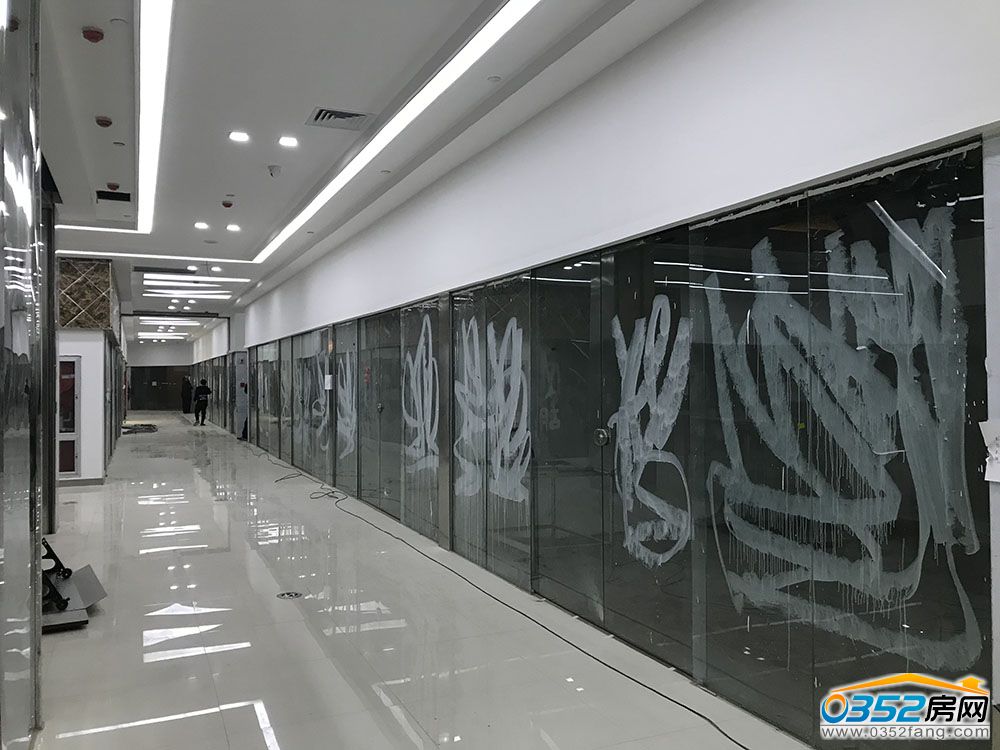 141725156e75544aaa4282.jpg 141725156e75544aaa4282.jpg