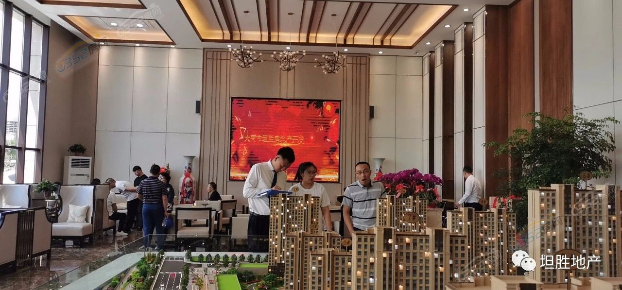 081502285761788db54145.jpg 081502285761788db54145.jpg