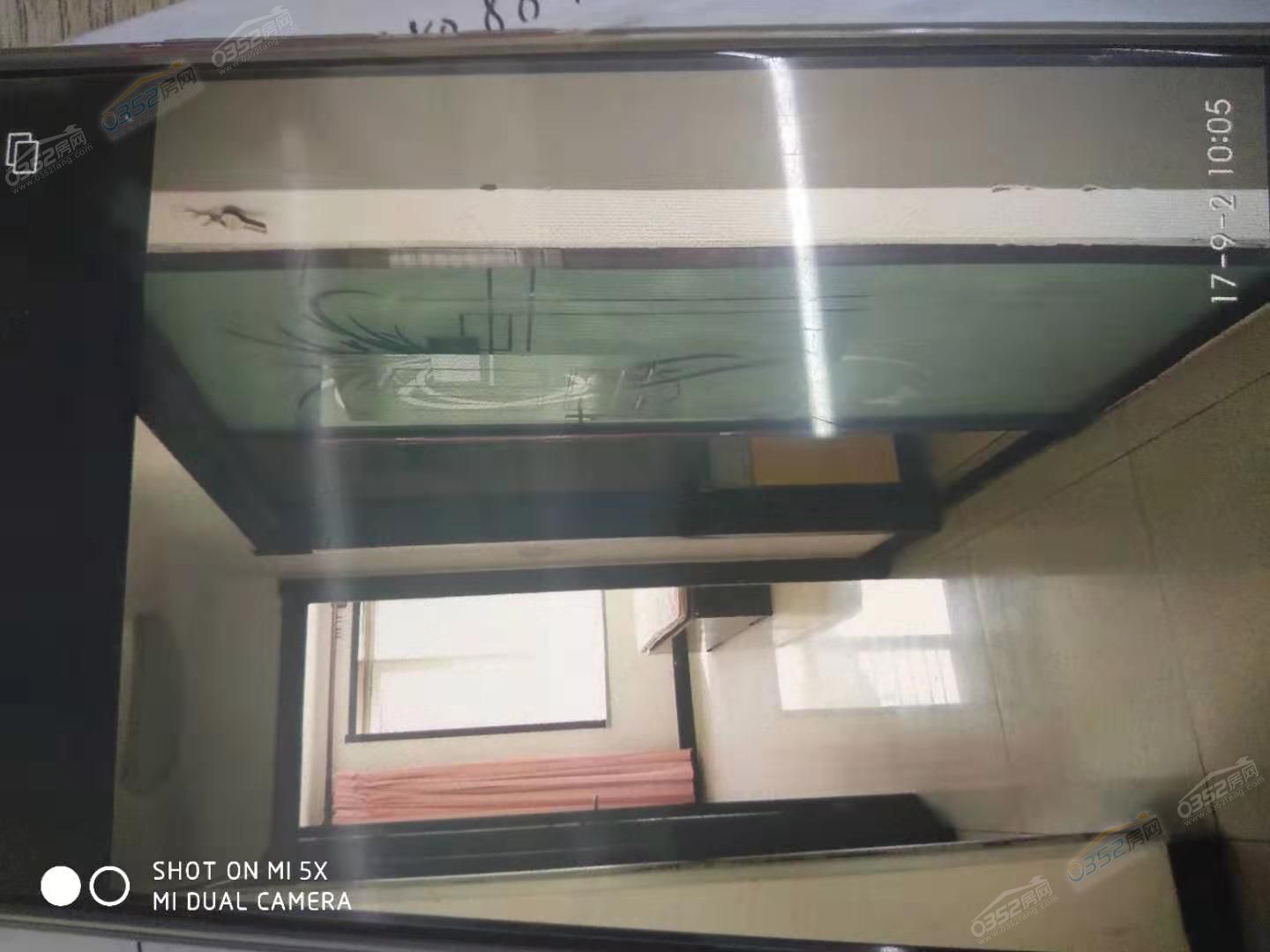 121652466cd5bbb3893457.jpg
