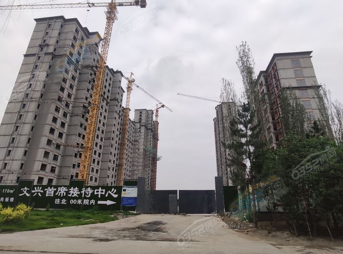 27160917615fa1db3b6761.jpg 鏂囨槦棣栧腑2.jpg