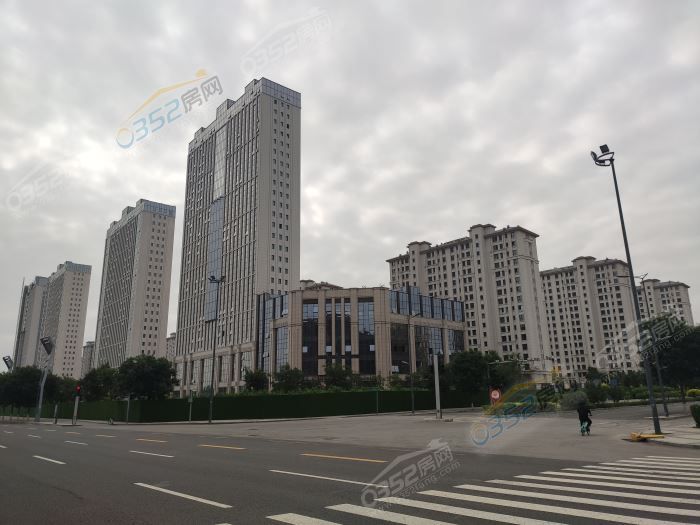 2716120354b0e45db76597.jpg 闆嶆櫙鍙?.jpg