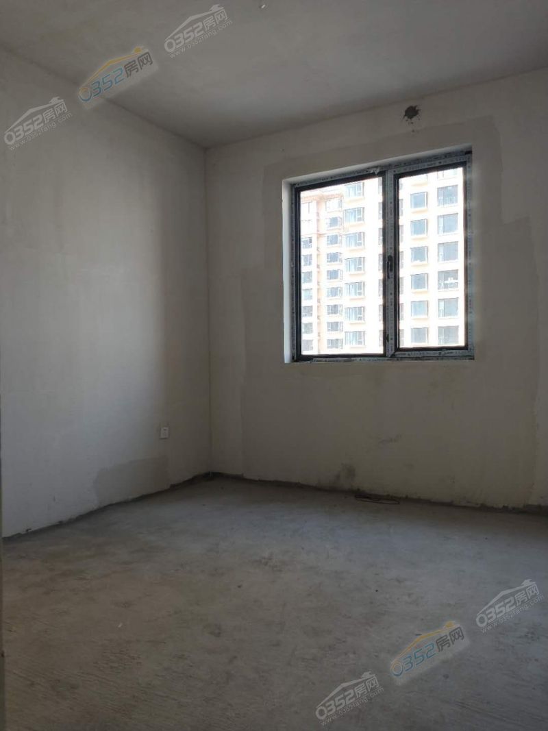 28184413c730ce7ba24597.jpg
