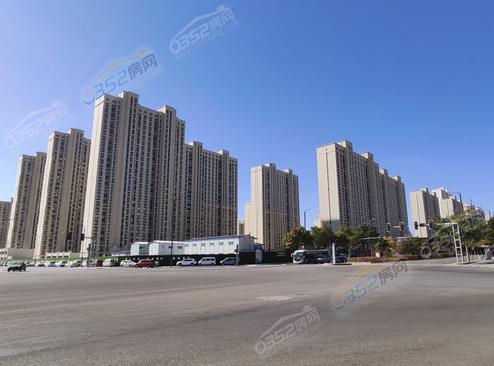 24111658d57321e0ee3039.jpg 澶╂嘲鑻?.jpg