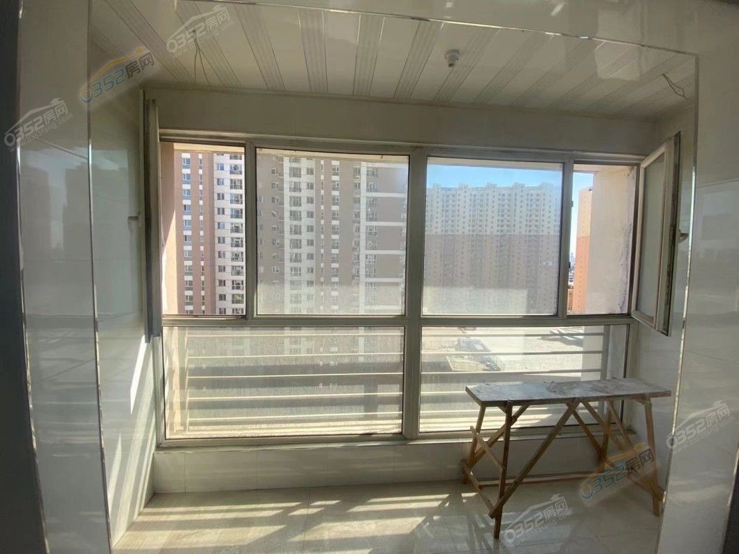 1617844000-4284258251-m.jpg